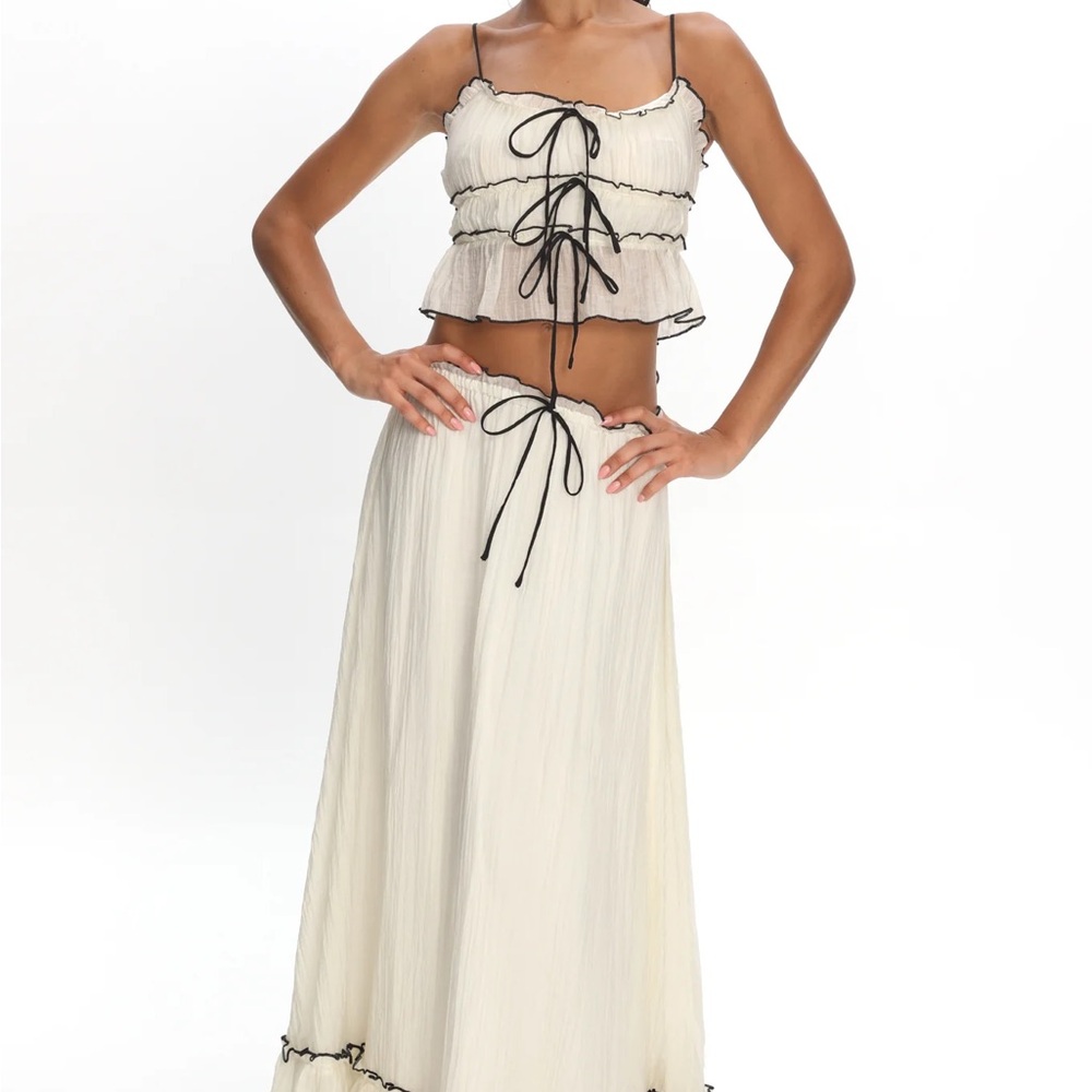 Selfie Leslie Cream Maxi Skirt with Black Accents - Picture 3 of 3